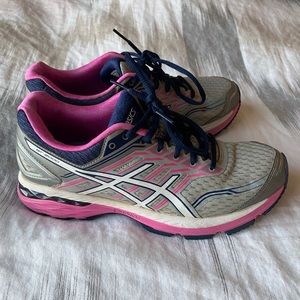 ASICS GT-2000